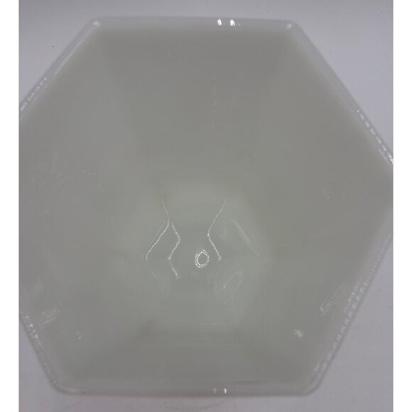 Anchor Hocking Fire-King Embossed Grape & Vine Pattern Milk Glass Hexagonal Vase - Picture 5 of 8